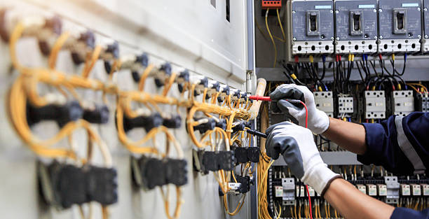 Professional Electrician technician working in Chilhowie, VA